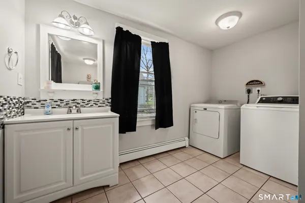 $375,000 | 23 Maple Street, Middlefield, CT 06481