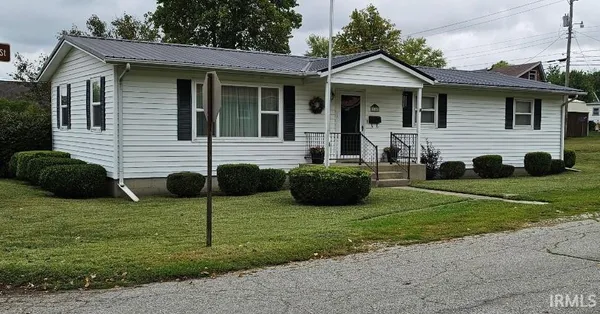 $165,000 | 215 Railroad Street, Covington, IN 47932