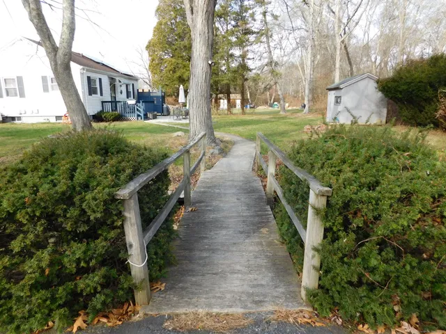 $424,900 | 6 Anita Avenue, Waterford, CT 06385