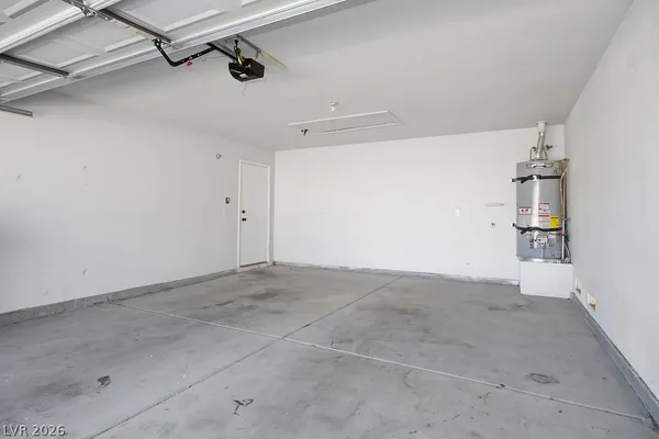 $2,695 | 1034 Skysail Drive, Henderson, NV 89011