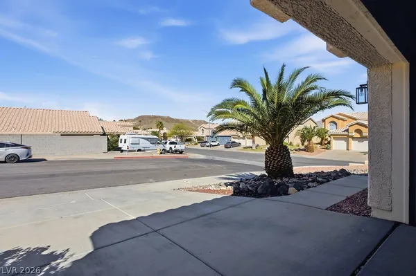 $2,695 | 1034 Skysail Drive, Henderson, NV 89011