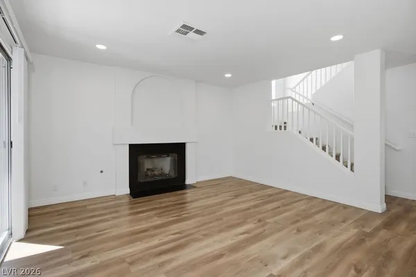 $2,695 | 1034 Skysail Drive, Henderson, NV 89011