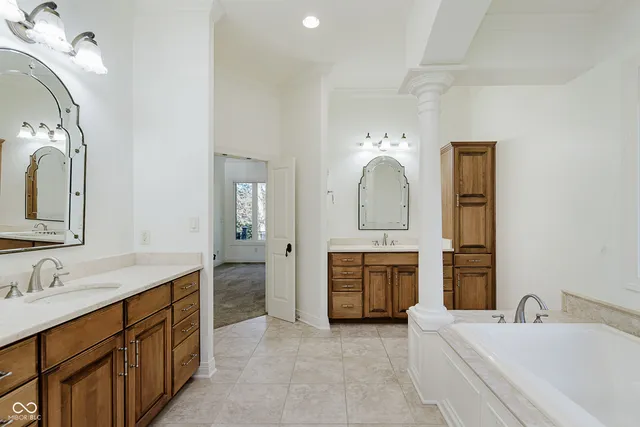 $1,150,000 | 1105 Cape Coral Drive, Cicero, IN 46034