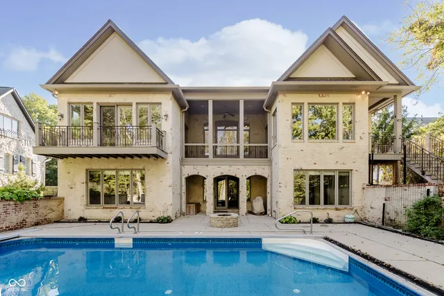 $1,150,000 | 1105 Cape Coral Drive, Cicero, IN 46034