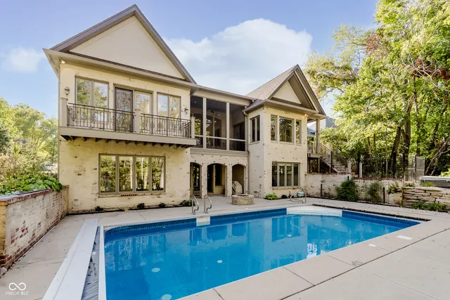 $1,150,000 | 1105 Cape Coral Drive, Cicero, IN 46034