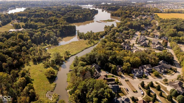 $1,150,000 | 1105 Cape Coral Drive, Cicero, IN 46034