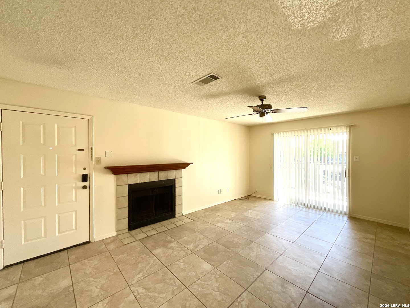 14343 Judson Road, Unit 407 San Antonio, TX 78233 - Photo 4 of 25