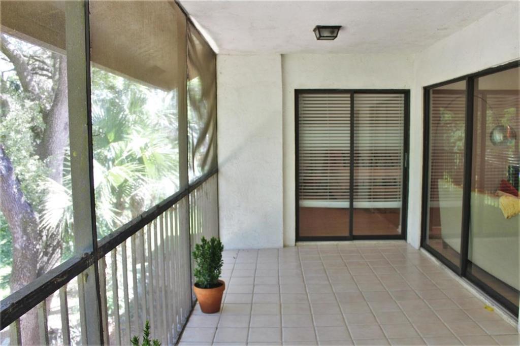 5570 Coach House Circle, Unit F Boca Raton, FL 33486 - Photo 18 of 22 Gallery Image 18