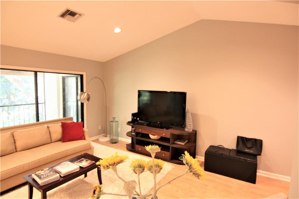 5570 Coach House Circle, Unit F Boca Raton, FL 33486 - Photo 6 of 22 Gallery Image 6