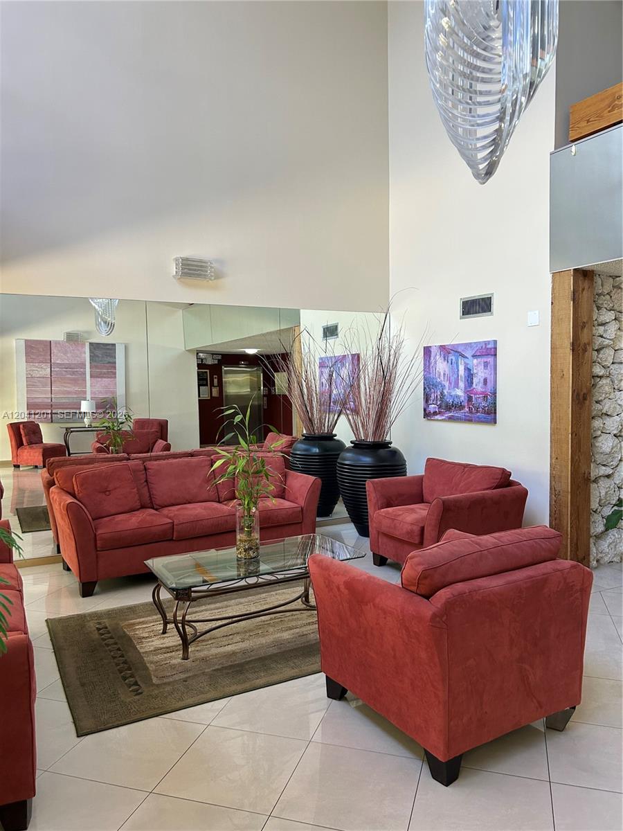 16325 Golf Club Road, Unit 304 Weston, FL 33326 - Photo 3 of 19