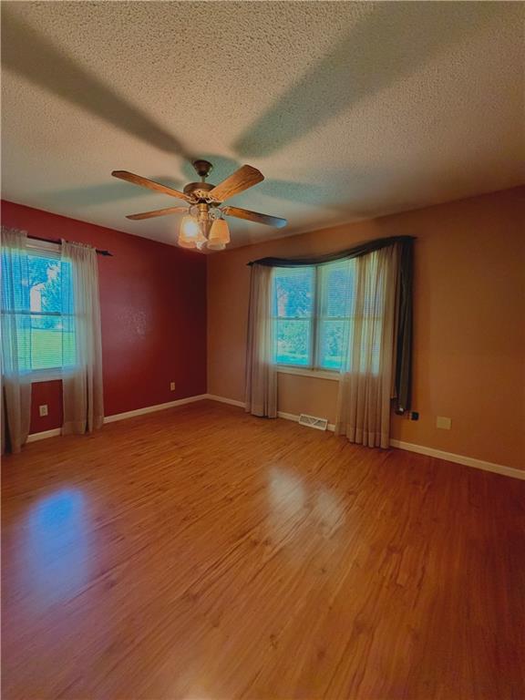 14701 Tillman Road Smithville, MO 64089 - Photo 13 of 35