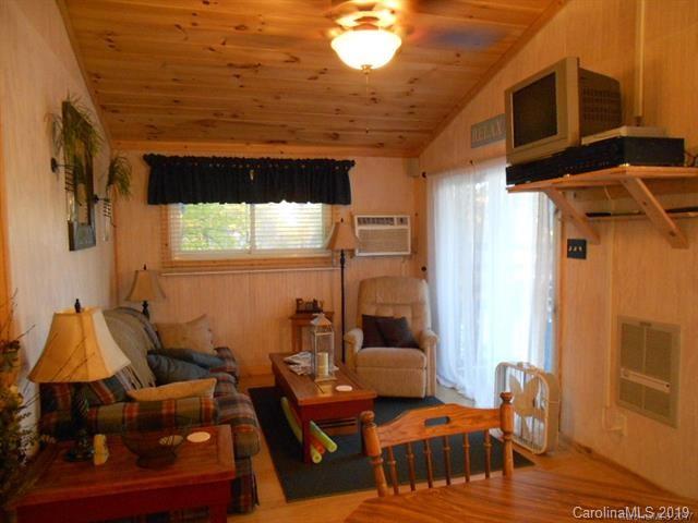 5138 Crystle Lake Road Denver, NC 28037 - Photo 26 of 41 a outdoor living space with furniture