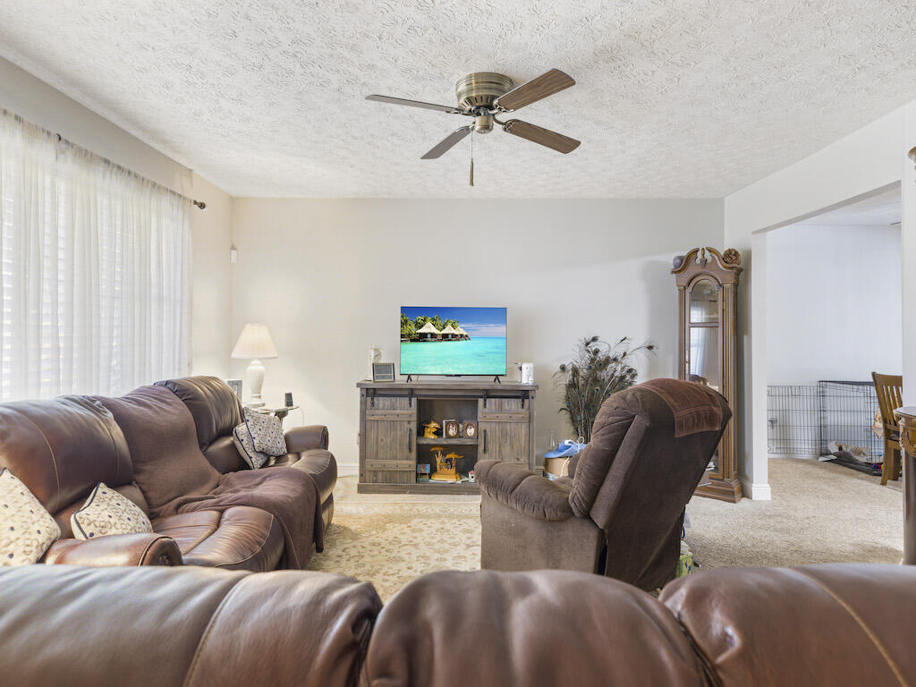6503 Sebastian Road Fort Pierce, FL 34951 - Photo 9 of 29 0B2A4161