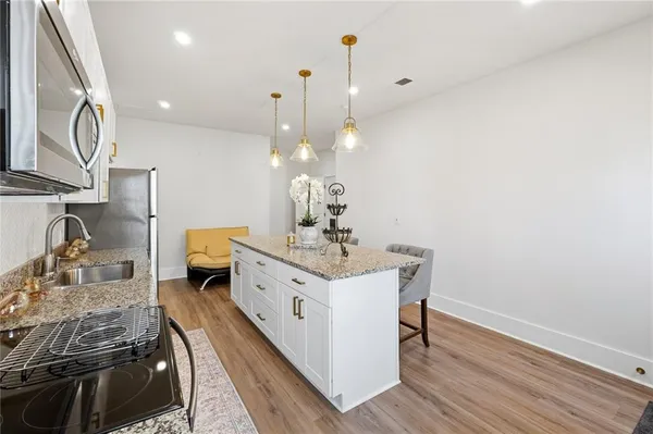 $799,900 | 7535 Antique Barn Avenue, Cumming, GA 30041