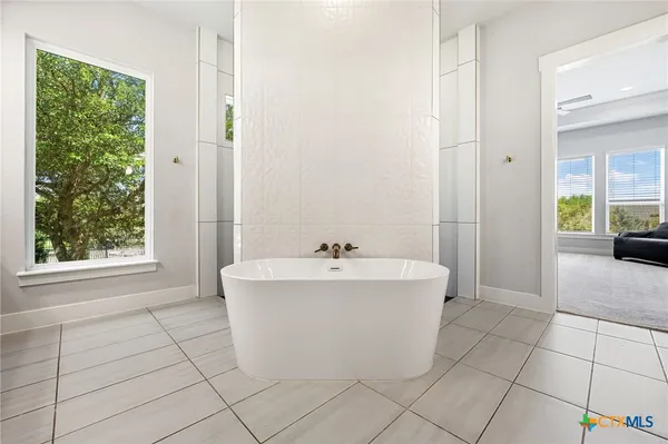 $999,999 | 2391 Appellation, New Braunfels, TX 78132
