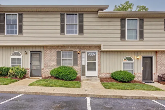 $164,900 | 646 East Sherwood Hills Drive, Bloomington, IN 47401