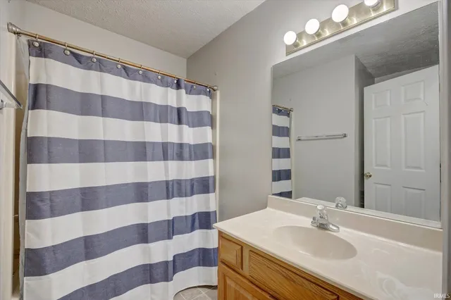 $164,900 | 646 East Sherwood Hills Drive, Bloomington, IN 47401