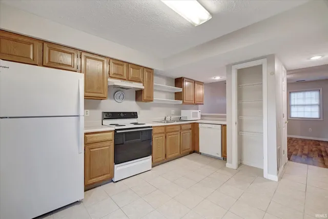 $164,900 | 646 East Sherwood Hills Drive, Bloomington, IN 47401