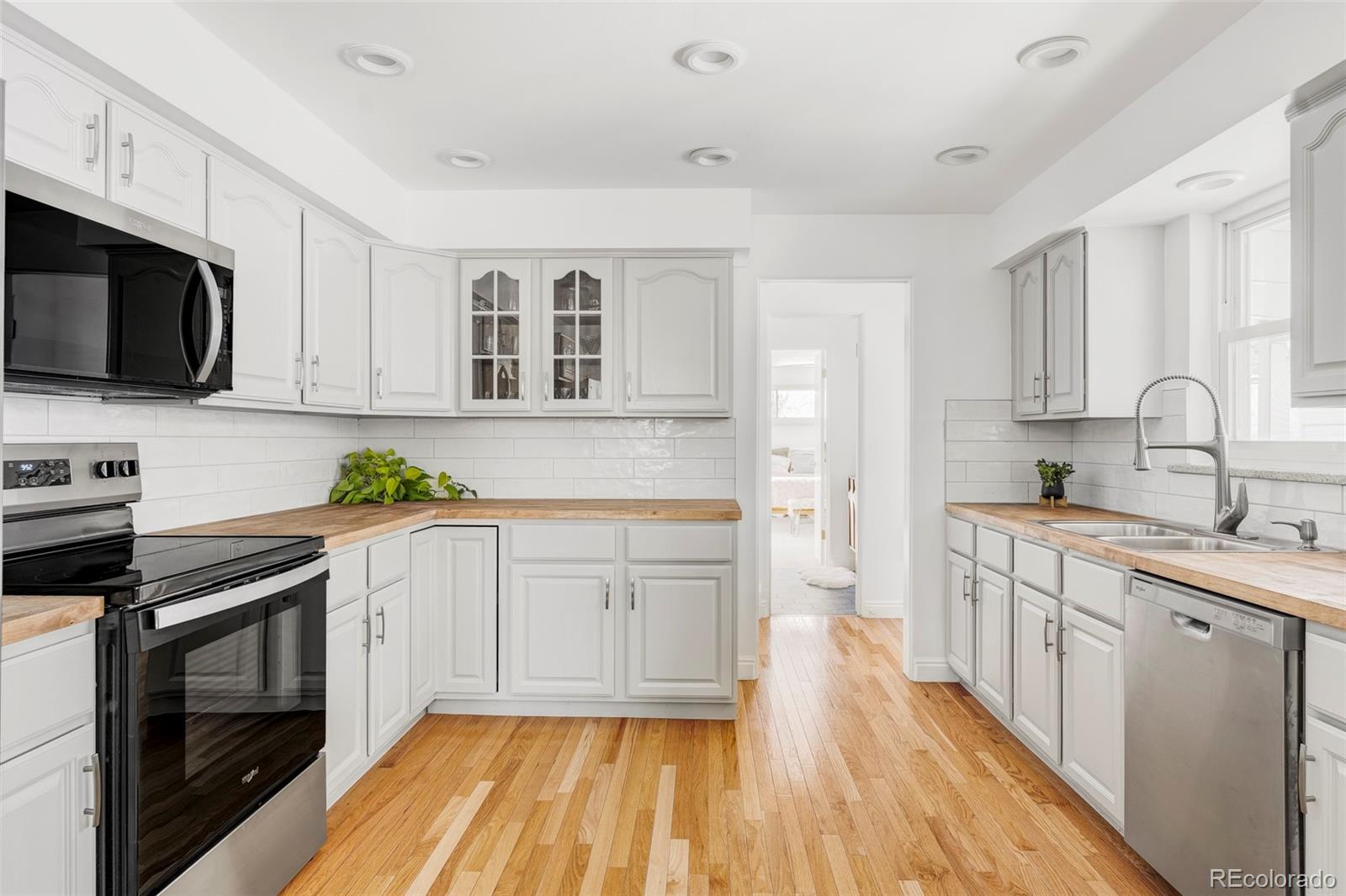 10290 West 34th Avenue Wheat Ridge, CO 80033 - Photo 7 of 35