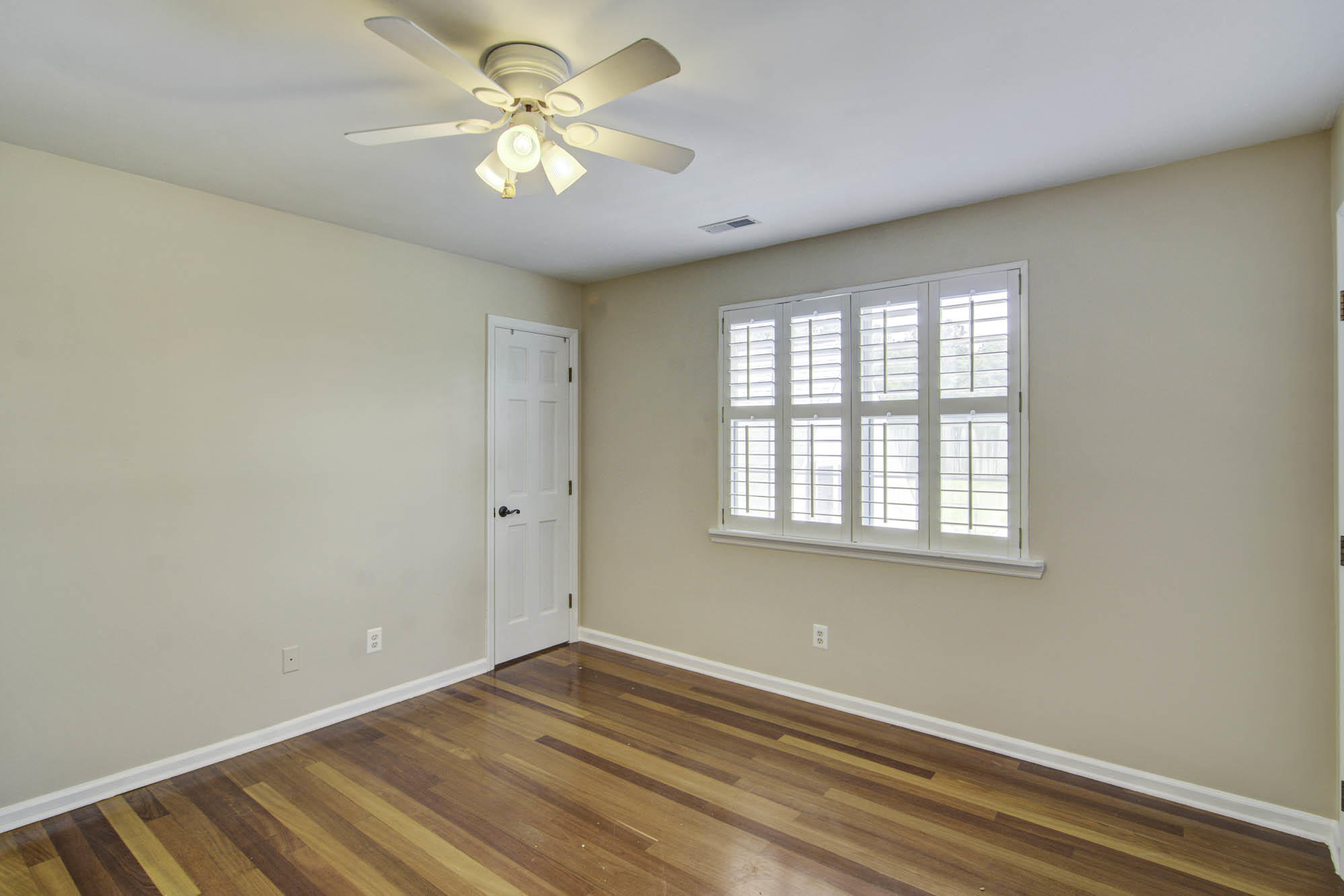 119 Walton Grove Road Summerville, SC 29483 - Photo 20 of 55 Guest Bedroom 1
