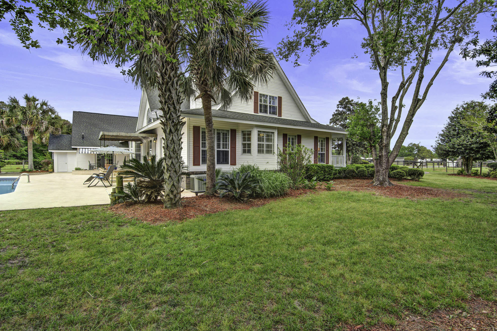 119 Walton Grove Road Summerville, SC 29483 - Photo 54 of 55 Side Yard