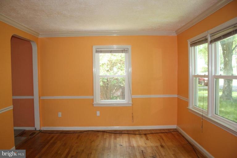 9917 Cottrell Terrace Silver Spring, MD 20903 - Photo 9 of 11 Living Room