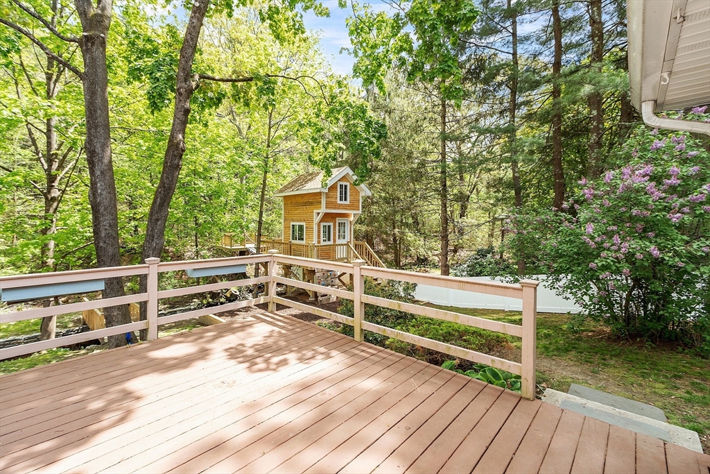 35 Hiram Road Framingham, MA 01701 - Photo 7 of 42 Gallery Image 7