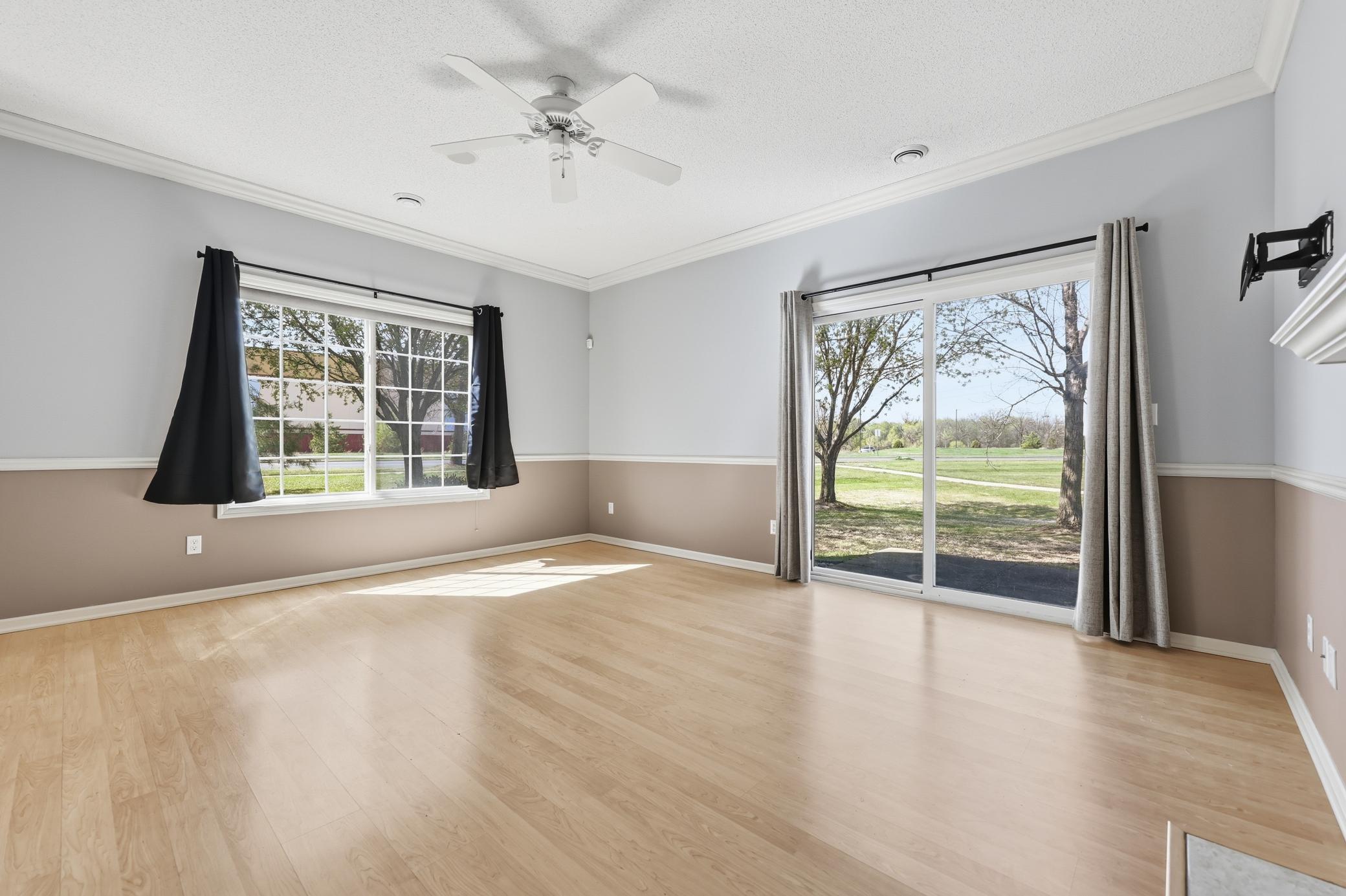 8507 Grove Circle Shakopee, MN 55379 - Photo 4 of 18