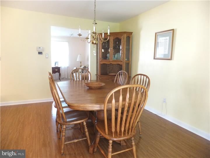 406 Valley View Road Willow Grove, PA 19090 - Photo 12 of 25 Gallery Image 12
