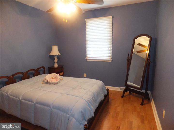 406 Valley View Road Willow Grove, PA 19090 - Photo 18 of 25 Gallery Image 18