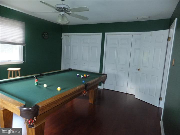 406 Valley View Road Willow Grove, PA 19090 - Photo 21 of 25 Gallery Image 21