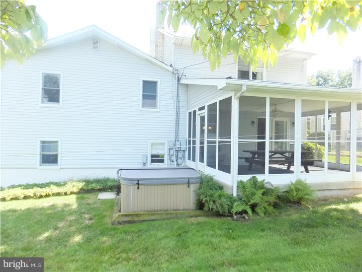 406 Valley View Road Willow Grove, PA 19090 - Photo 5 of 25 Gallery Image 5