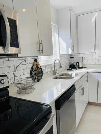 $2,250 | 1515 Northeast 110th Street, Unit 1, Miami, FL 33161