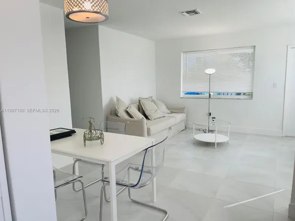 $2,250 | 1515 Northeast 110th Street, Unit 1, Miami, FL 33161