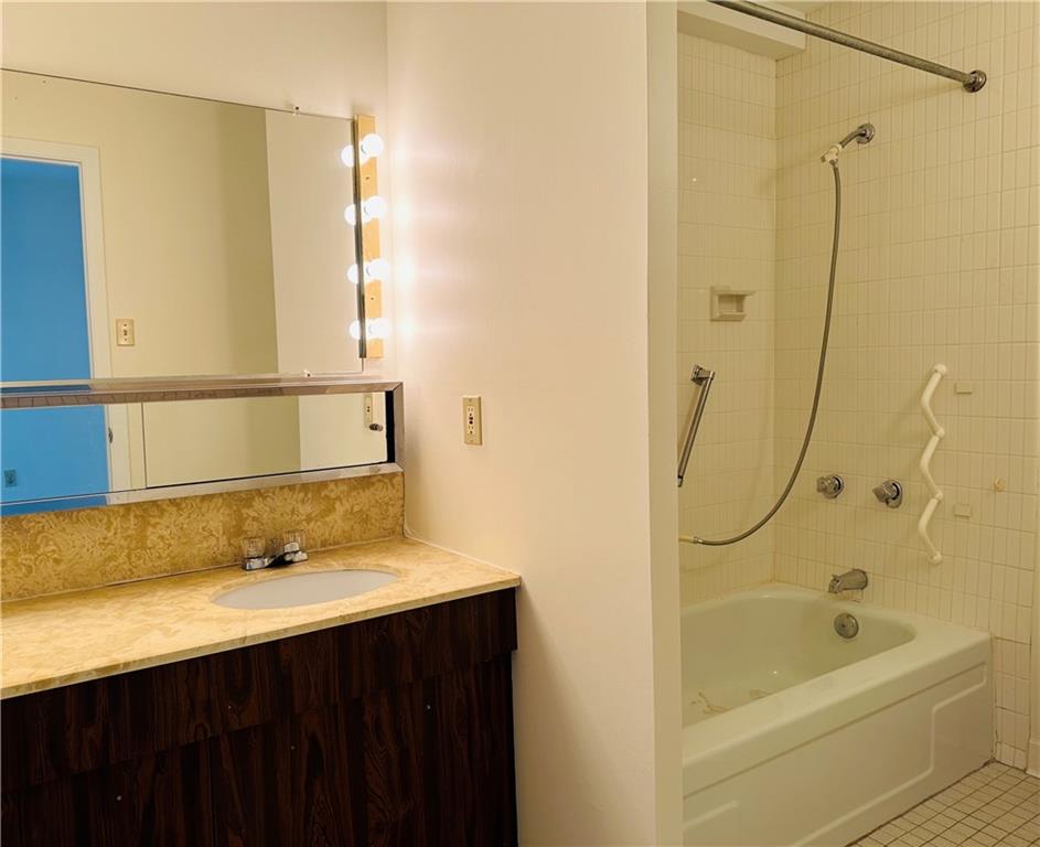 1150 Bower Hill Road, Unit 718B Mt. Lebanon, PA 15243 - Photo 18 of 21 a bathroom with a sink and a mirror
