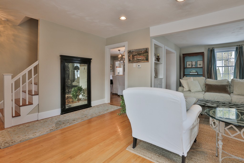 38 Putnam Road North Andover, MA 01845 - Photo 11 of 28 Gallery Image 11