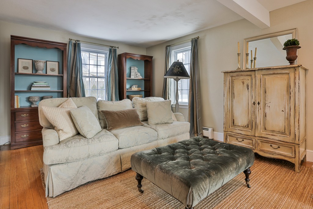 38 Putnam Road North Andover, MA 01845 - Photo 9 of 28 Gallery Image 9