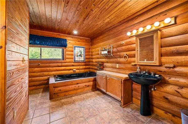 $650,000 | 20 Juneau Road, Woodworth, LA 71485