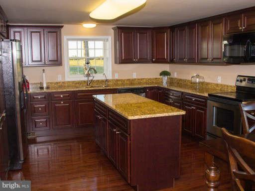 4721 Line Road Whiteford, MD 21160 - Photo 4 of 19 Kitchen