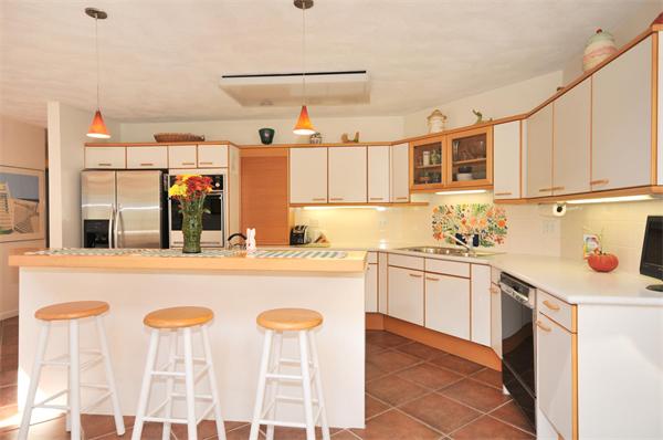 262 Edmands Road Framingham, MA 01701 - Photo 4 of 20