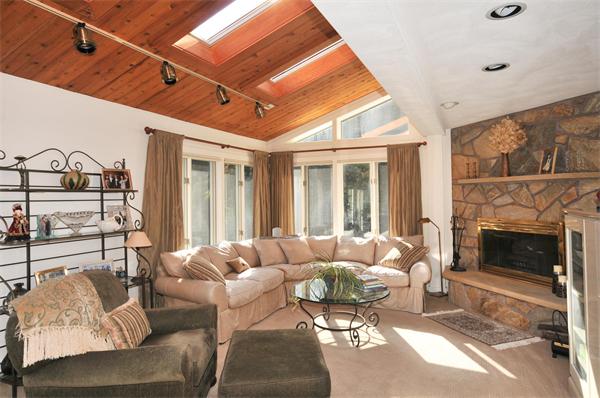 262 Edmands Road Framingham, MA 01701 - Photo 6 of 20