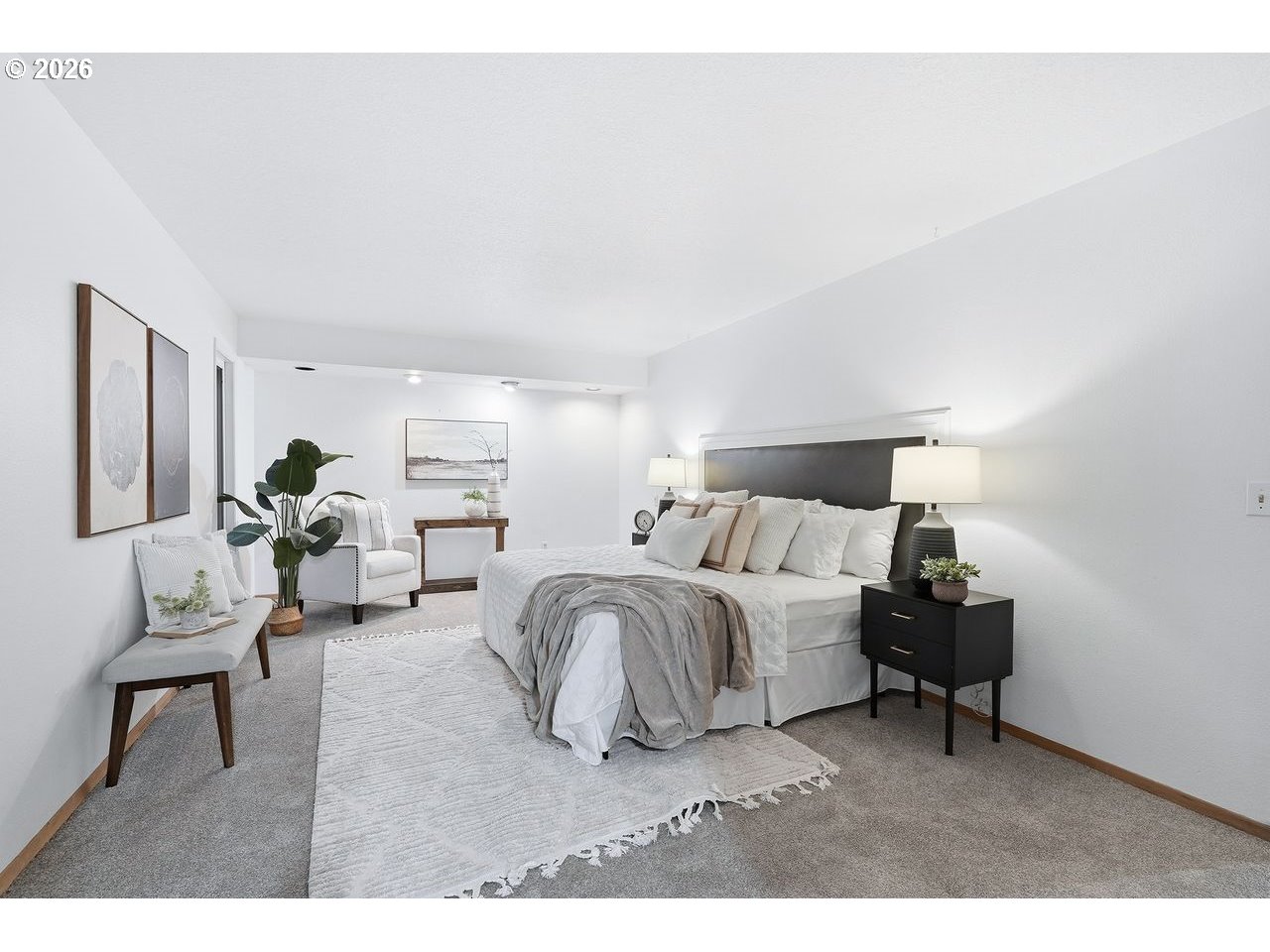 20044 South Fischers Mill Road Oregon City, OR 97045 - Photo 16 of 48 a bed room with a bed and a chair