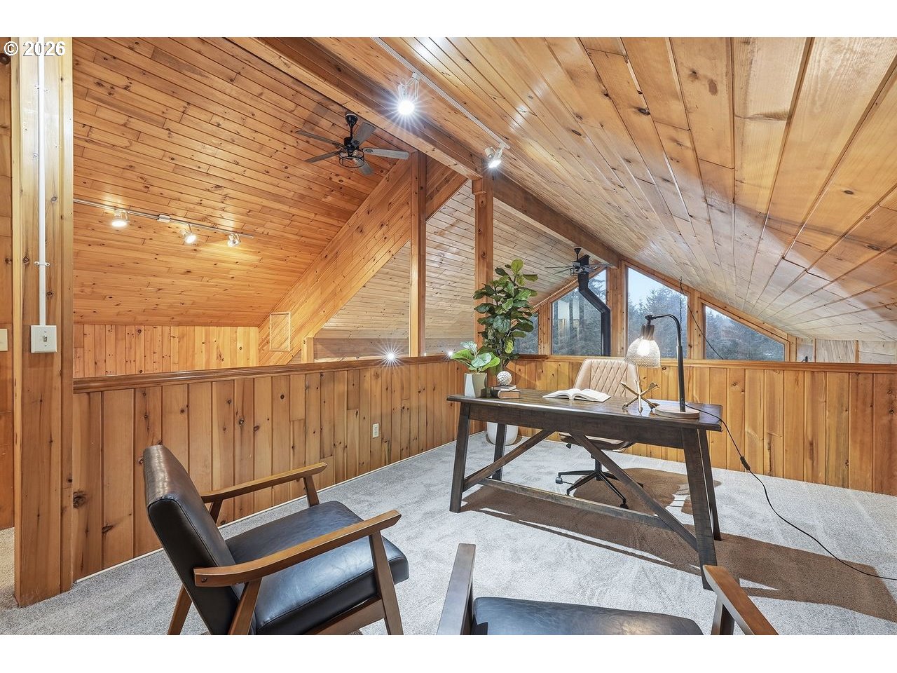 20044 South Fischers Mill Road Oregon City, OR 97045 - Photo 22 of 48 a view of a patio with a table and chairs