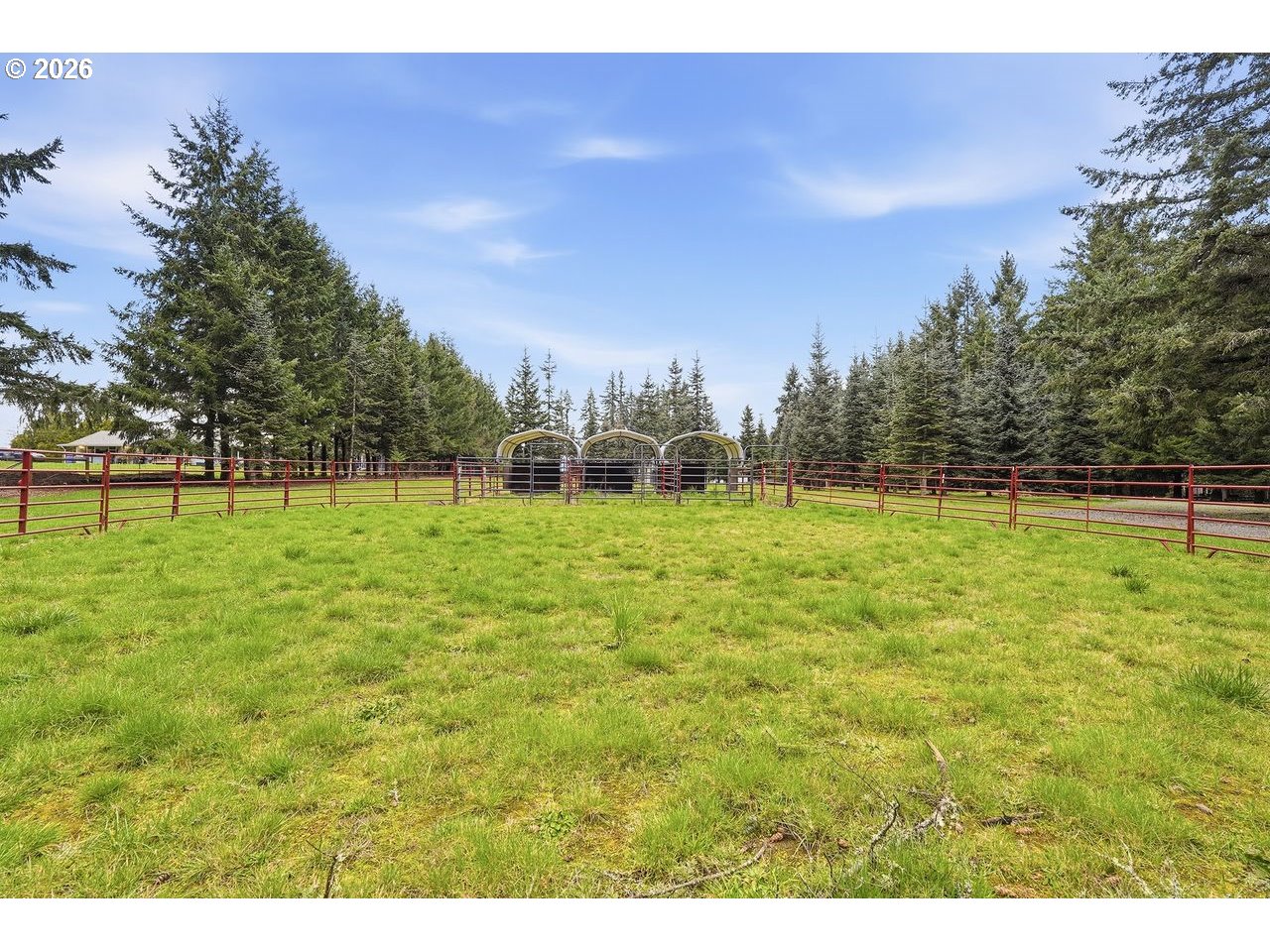 20044 South Fischers Mill Road Oregon City, OR 97045 - Photo 39 of 48 a backyard of a house with lots of green space