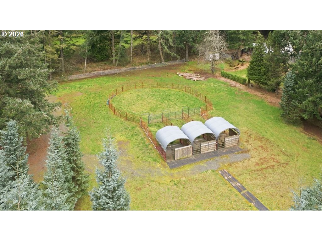 20044 South Fischers Mill Road Oregon City, OR 97045 - Photo 40 of 48 a bathroom with a sink and bathtub