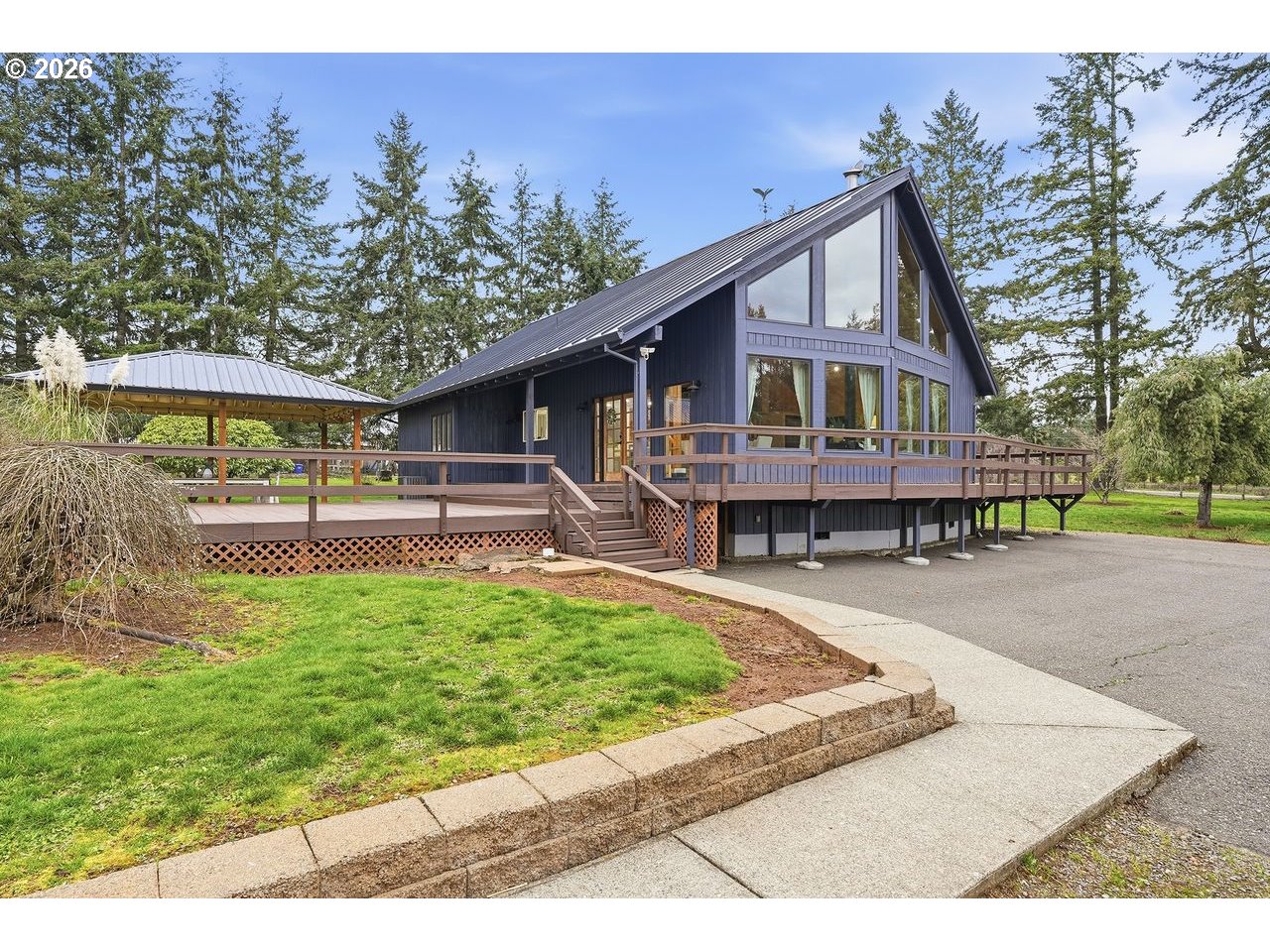 20044 South Fischers Mill Road Oregon City, OR 97045 - Photo 43 of 48 a front view of a house with garden