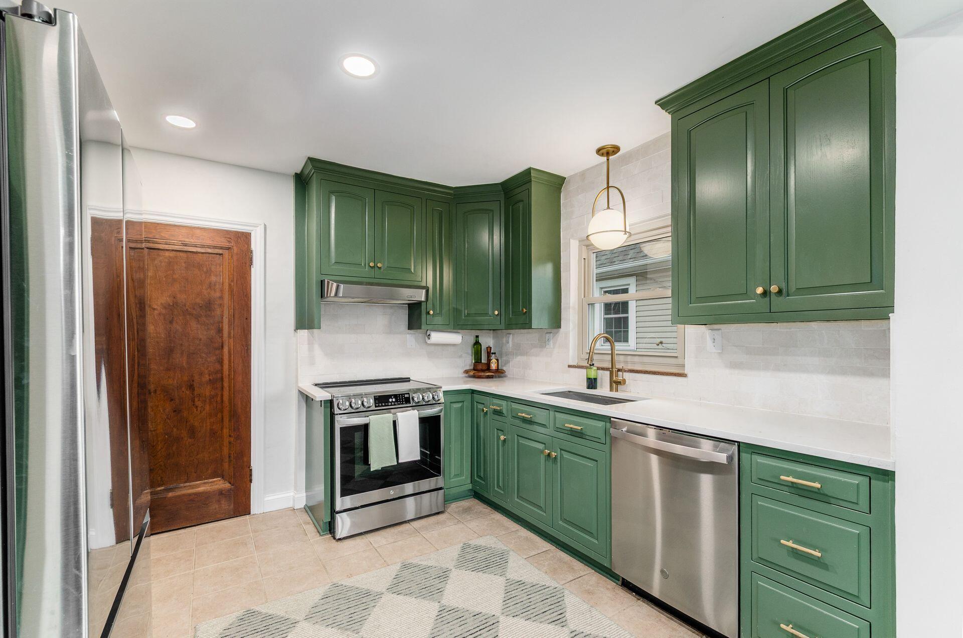 223 West Dunedin Road Columbus, OH 43214 - Photo 15 of 48 018_ Rd Columbus OH 43214 USA