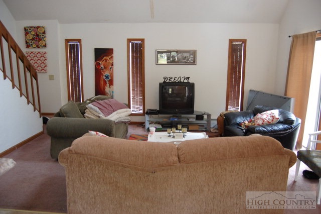 1142 Niley Cook Road Blowing Rock, NC 28605 - Photo 5 of 18 Gallery Image 5