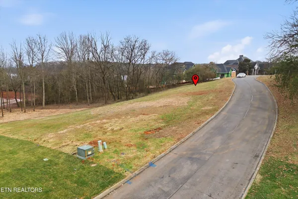 $325,000 | 370 Cormorant Drive, Vonore, TN 37885