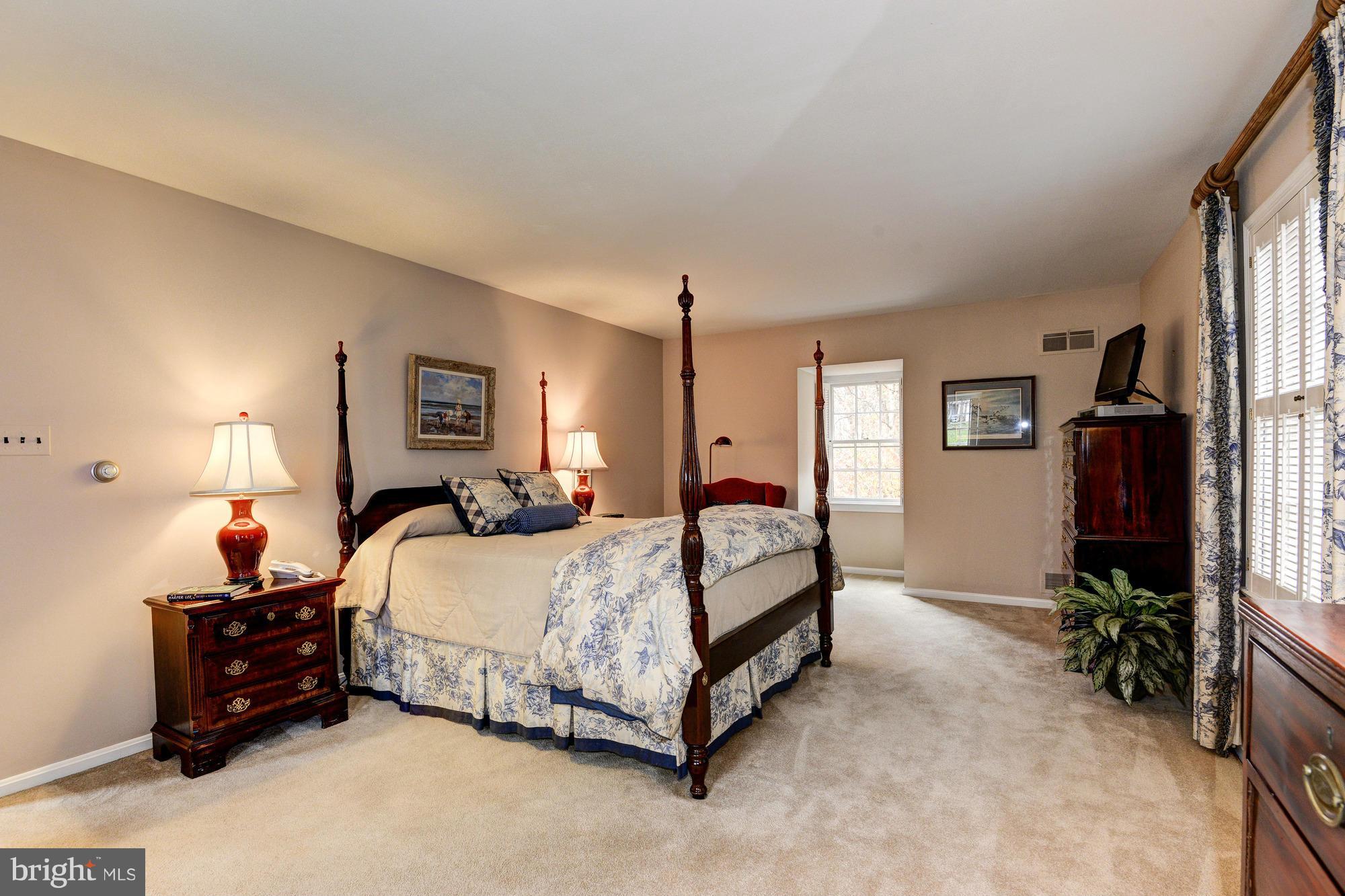 7915 Greentree Road Bethesda, MD 20817 - Photo 20 of 30 Bedroom